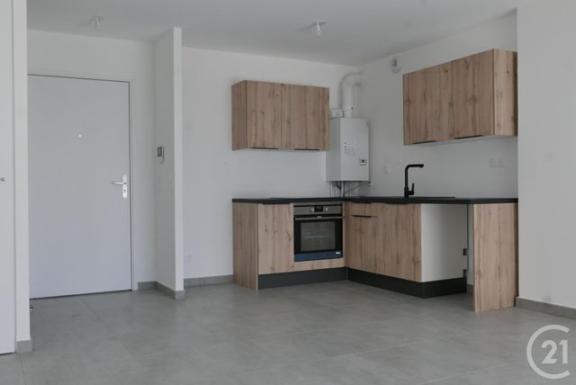 Appartement T3 à louer - 3 pièces - 59.99 m2 - CRUSEILLES - 74 - RHONE-ALPES - Century 21 Croisée Des Chemins